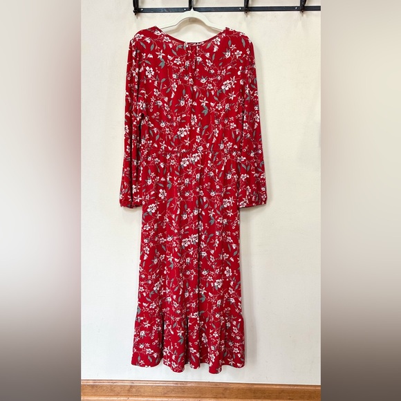 Red floral maxi dress, no wrinkle fabric, stretchy, long sleeve. Sz XXLP - Picture 2 of 5